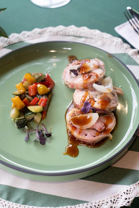 secondi Le colombaie Lounge Restaurant